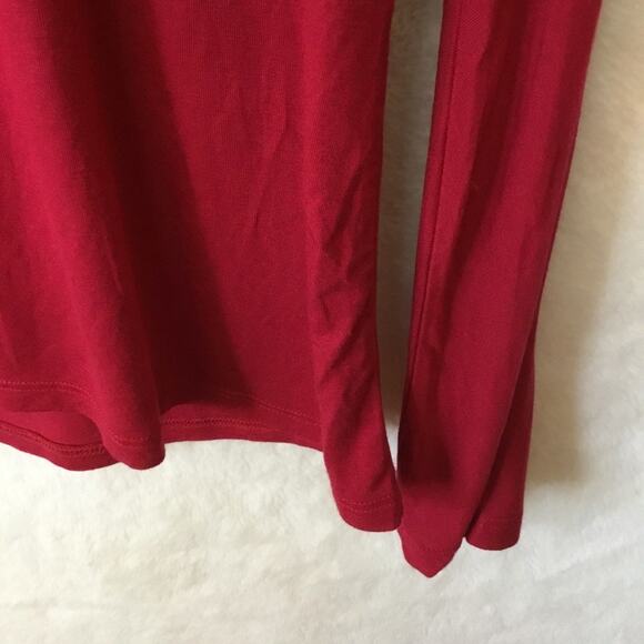 Riller & Fount Red Long Sleeve Top - Picture 11 of 12